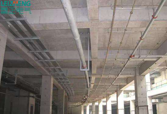 大型电缆桥架安装