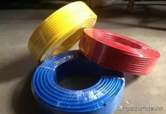 电工师傅活线工艺，隐蔽电线一抽就出来，真是太实用了