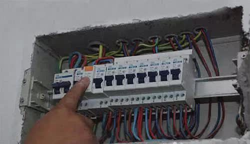 家用配电箱的安装方法、配电箱线路图