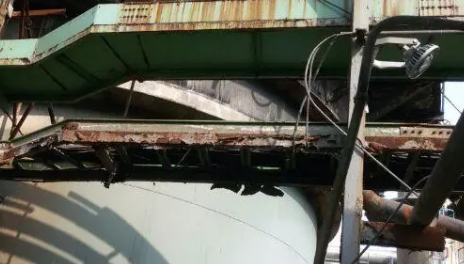 桥架生锈