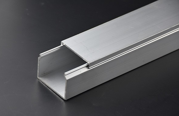 铝合金线槽会导电吗