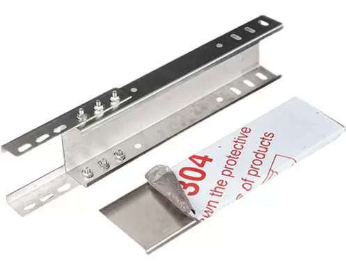 铝合金线槽和不锈钢线槽的区别