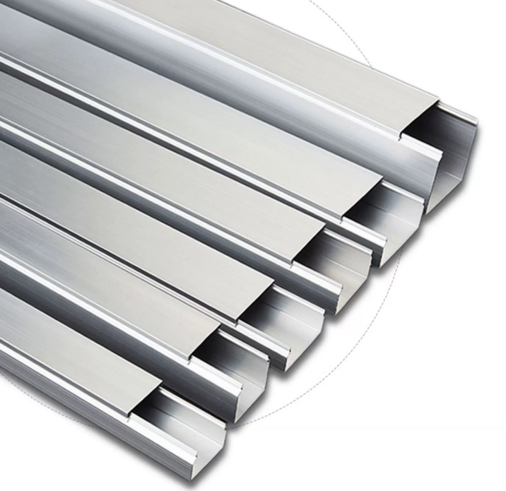 铝合金线槽是否要接地线