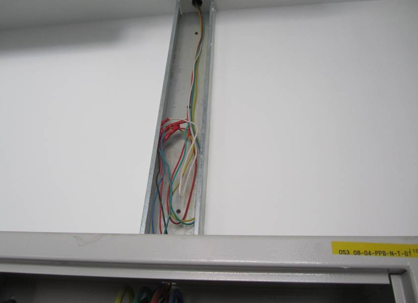 线槽可以固定在墙上吗